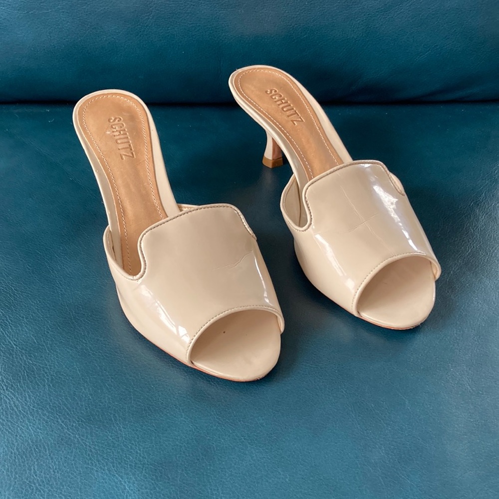 Schutz Kitten Heel Patent Peep-Toe Mule with Leather Insole & Outsole EU 40